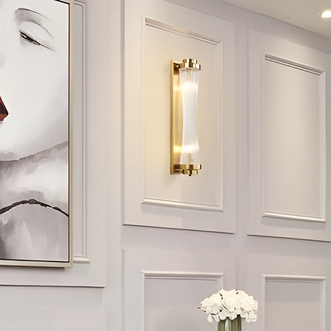 Vintage Columpna Wall Light – Golden Glass Shade